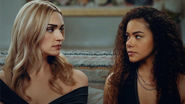مسلسل Ginny and Georgia الموسم الثالث الحلقة 10 والاخيرة مترجمة